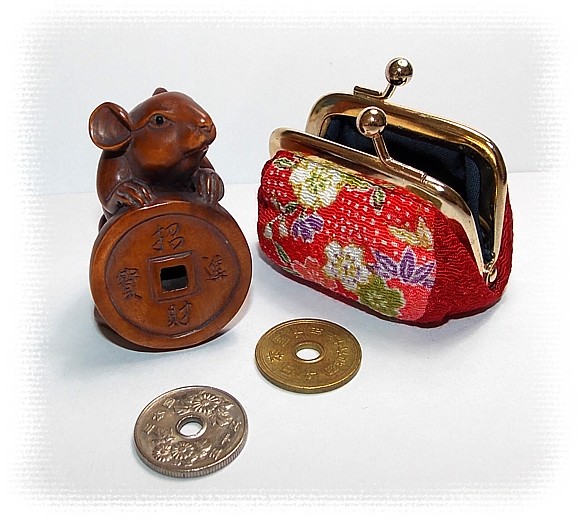 японское искусство миниатюры и резьбы по дереву - нэцкэ