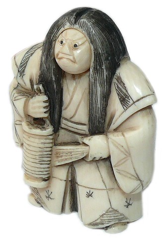 антикварная японская нэцкэ из слоновой кости