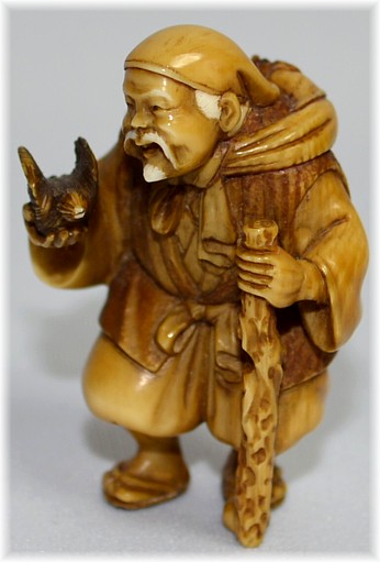 антикварная нэцка из слоновой кости