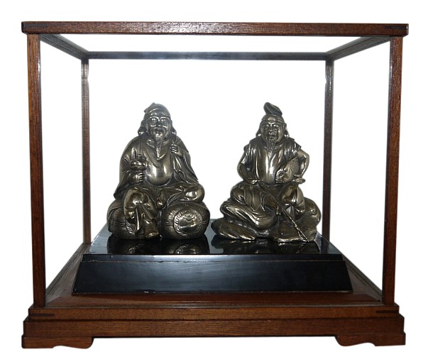 японская статуэтка в виде двух из Семи Богов Удачи, 1920-е гг.