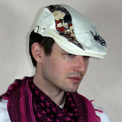 кепка с драконом