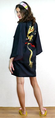 халат-кимоно с выпивкой и подкладкой