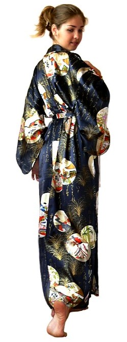 японскoe шелковoe  кимоно
