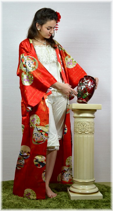женский шелковый халат кимоно, сделано в Японии