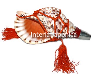 хорагай, сигнальный горн из большой морской раковины