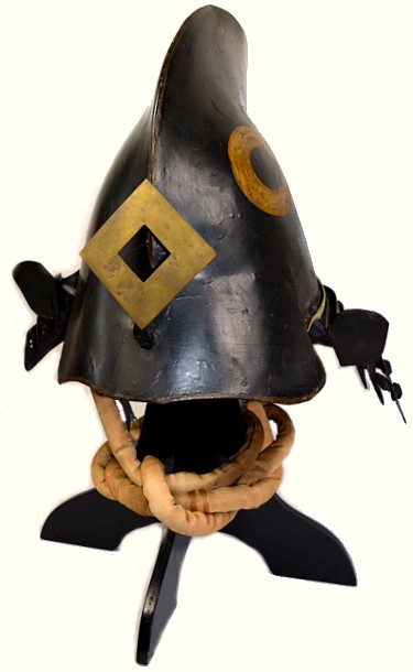 боевой самурайский шлем кабуто в стиле ковари, 17 в.