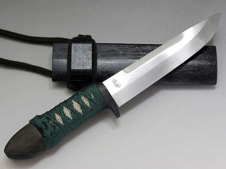 Японский нож в самурайском стиле. Японский нож Бонтен Мару в деревянных .