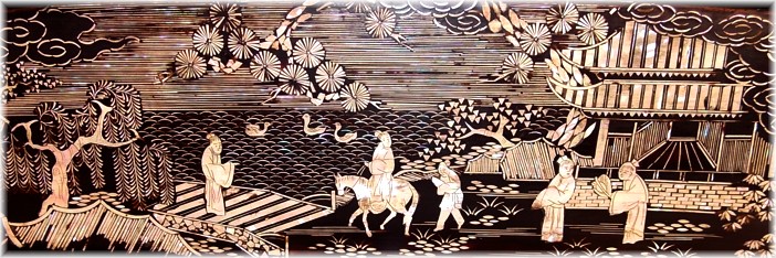 деталь инкрустации на японской подставке для самурайских мечей