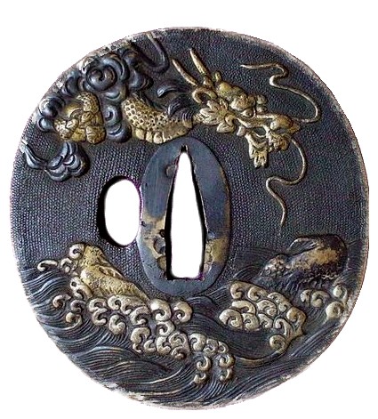 Цуба японского меча с изображением ДРАКОНА НАД ВОЛНАМИ