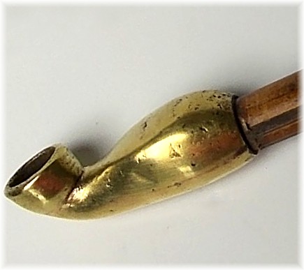 японская старинная курительная трубка кисэру. деталь