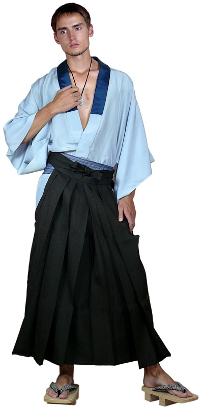 японская традиционная одежда: хакама, кимоно и деревянная обувь гэта