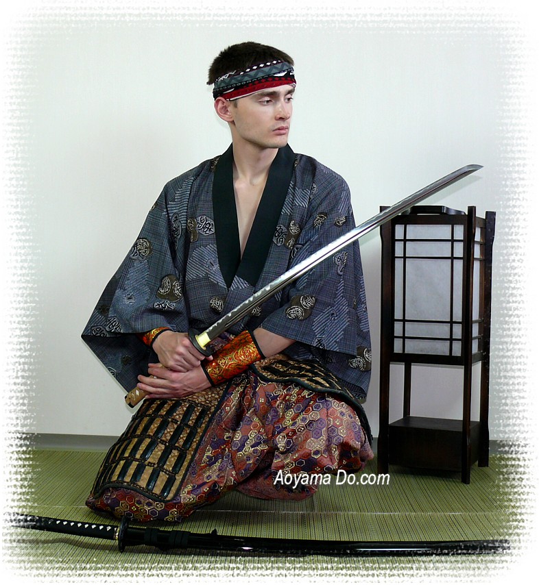 одежда самурая: кимоно и хакама, деталь доспехов - хайдатэ