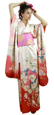 японское шелковое кимоно с авторской росписью и вышивкой