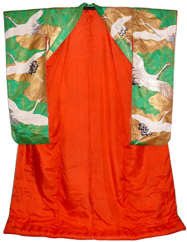свадебное японское кимоно УЧИКАКЭ с вышивкой и росписью