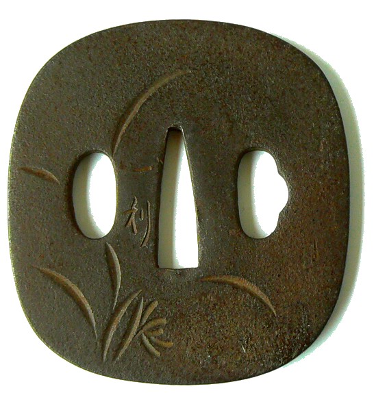 антикварная гарда ( цуба) японского меча эпохи Эдо